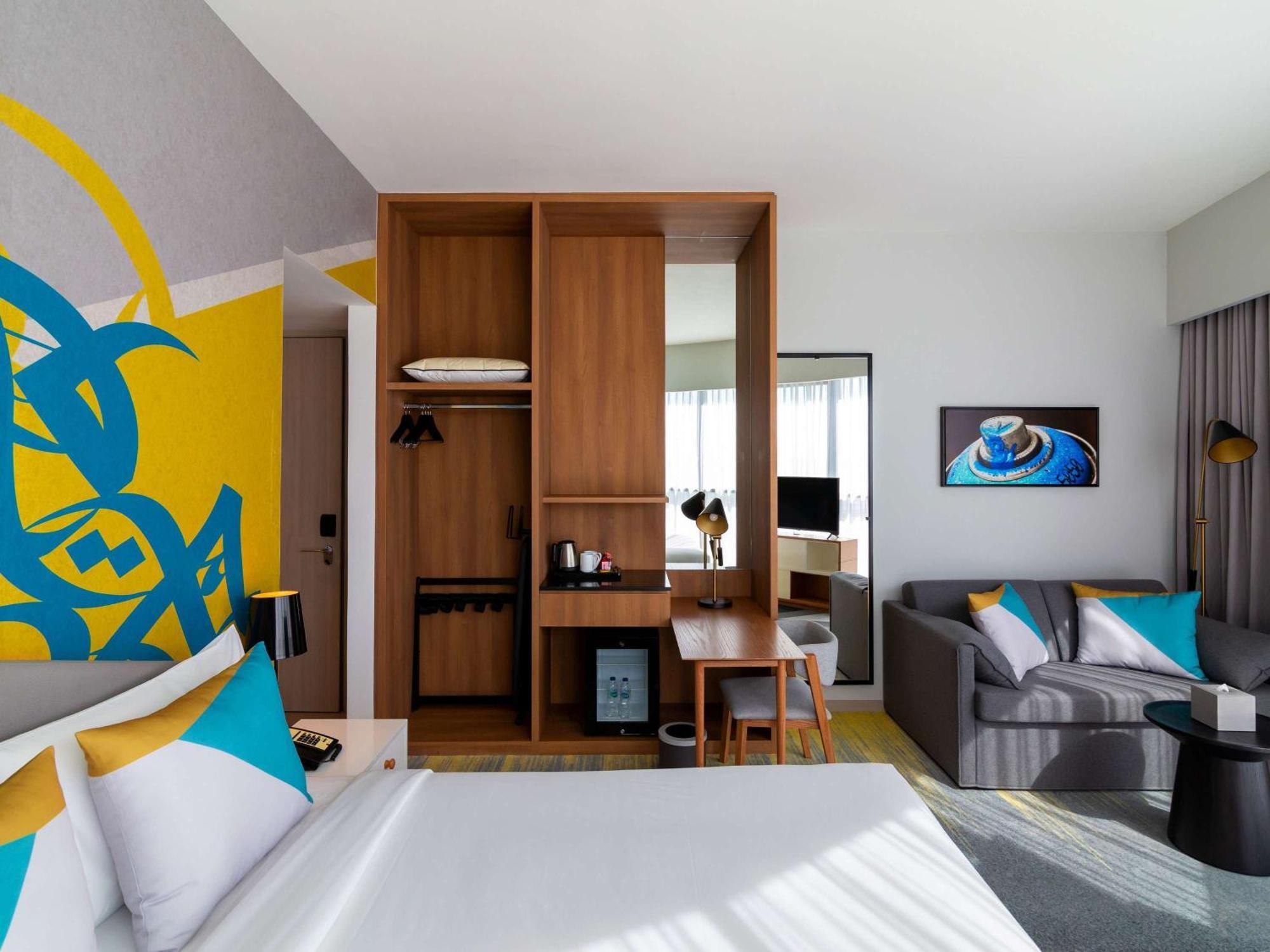 Hotel Ibis Styles Dubai Deira Extérieur photo
